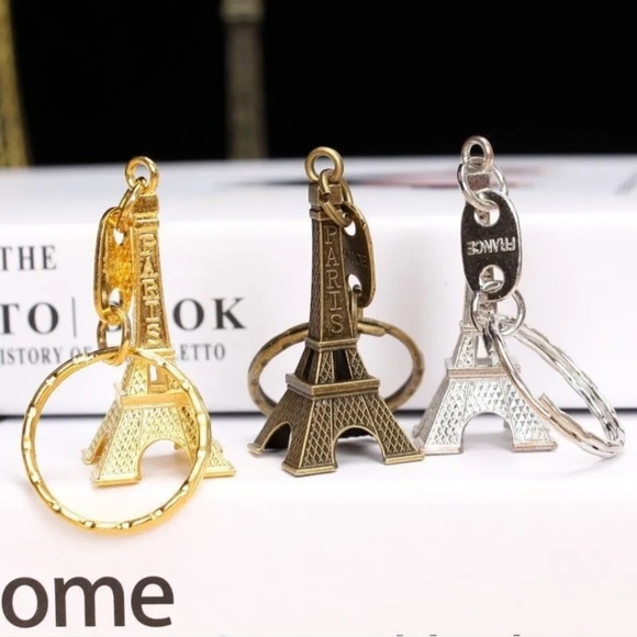 The Eiffel Tower Gold Keychain Iron Lady la Tour Eiffel Paris France Key Ring - Picture 7 of 16